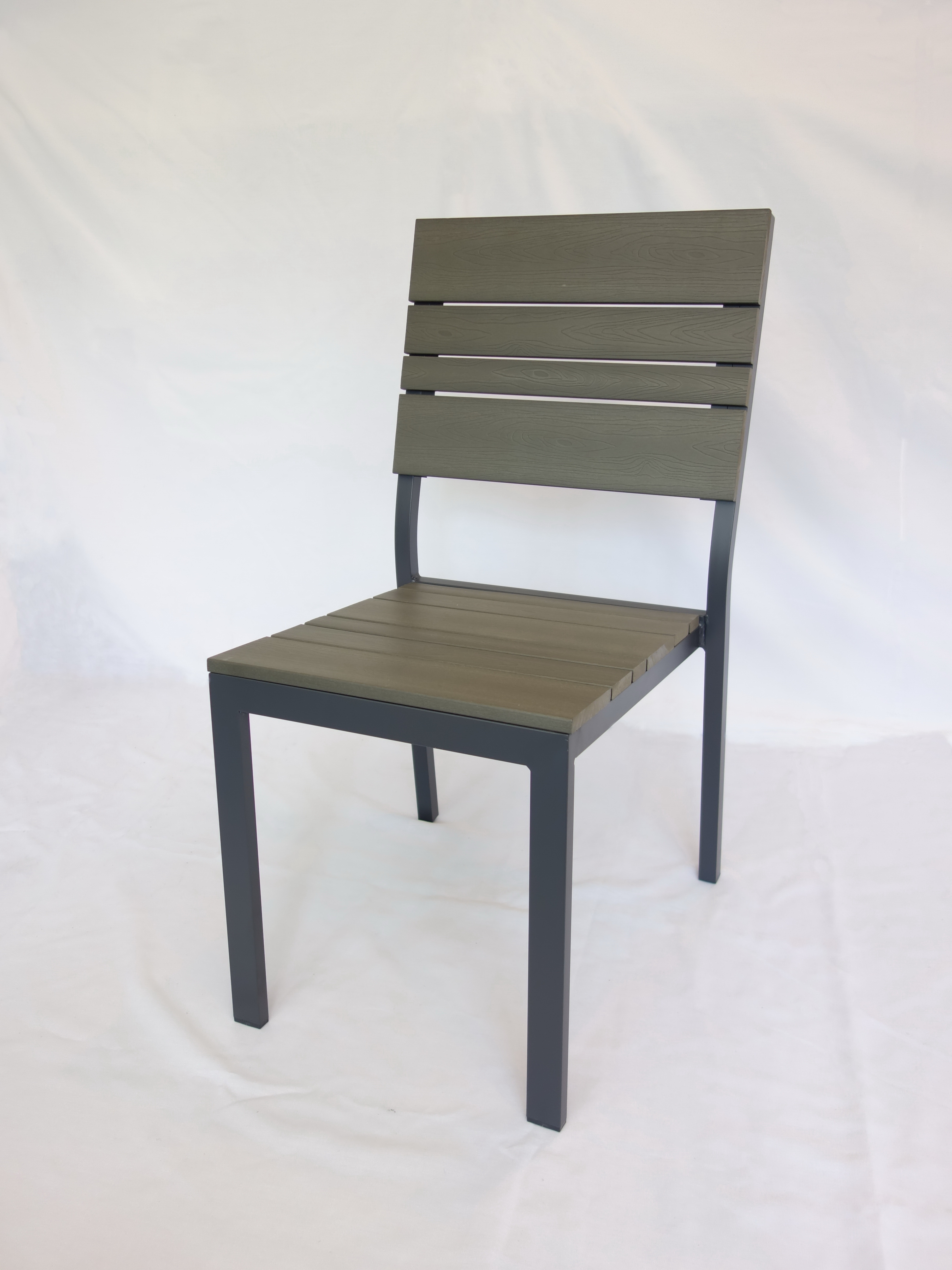PC-153 塑木餐椅
